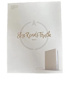 She Reads Truth Bible Champagne LeatherTouch In Box - Bild 1 von 6