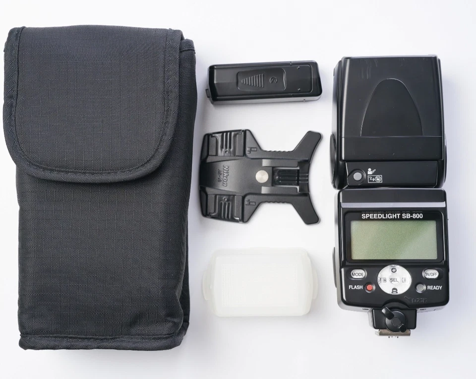 Flash Speedlight Nikon SB-800 i-TTL Commander - Japón con soporte domo SD-800 Foto 1 de 4