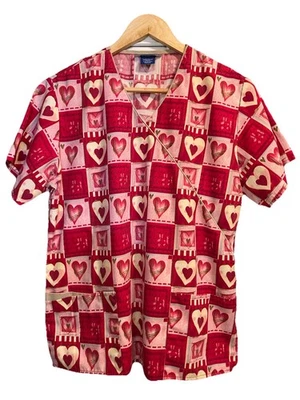 Valentine Heart Scrub Top Red Pink Tan Used Sz Small - Image 1 of 4