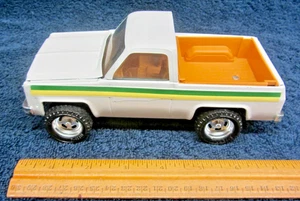 Vtg 1980s Ertl Chevy John Deere Dealer Pickup Truck 1/24 Steel Chevrolet ~7.5 " - Picture 1 of 8