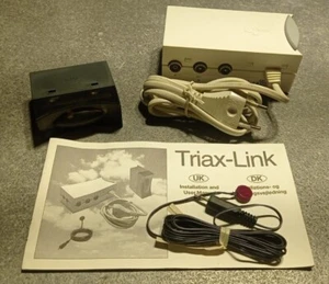 RIPETITORE ESTENSORE DI TELECOMANDO SU CAVO COASSIALE TRIAX TIL 701 PROFESSIONAL - Foto 1 di 5