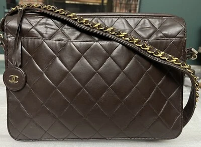 Bolso de Hombro Vintage CHANEL Bolso de Cuero Marrón Matelasse - MUY BUENO Foto 1 de 4