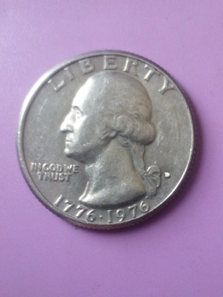 Rare 1776-1976 Denver "Filled D" Mint Error & off center Bicentennial Quarter - Image 1 of 3