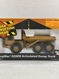 Ertl 2431 • Caterpillar • CAT D350D Articulated Dump Truck • 1:50 Scale NIB - Picture 1 of 9