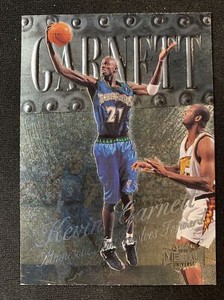 Kevin Garnett 1998-99 Skybox Metal Universe #65 Ex