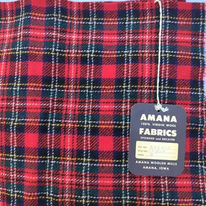 Vintage 33" x 60" ~100% Virgin Wool Red Plaid Fabric~ Amana Woolen Mills Iowa - Picture 1 of 4