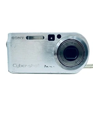 Sony Cyber-shot DSC-P200 7.2MP Digital Camera - Silver - LCD Screen Damaged - - Image 1 of 4