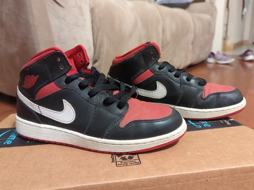 Nike Air Jordan 1 nero medio rosso taglia 5 5