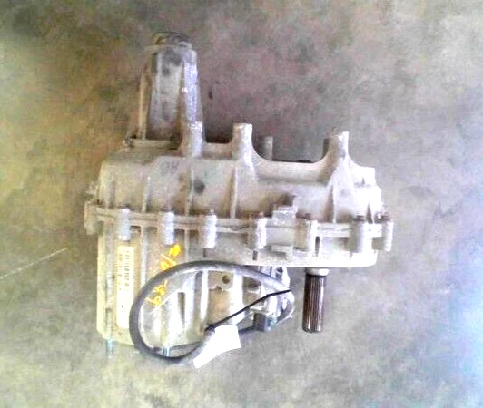 2007-2011 Dodge Dakota Transfer Case  Automatic Transmission NV243 Used - Imagem 1 de 1