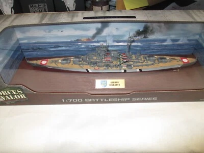 FORCES OF VALOR 1:700 GERMAN BATTLESHIP BISMARK 1941 - Image 1 of 4