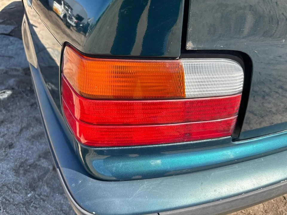 Conjunto luz trasera izquierda bmw serie 318 92 93 94 95 96 97 98 Foto 1 de 1