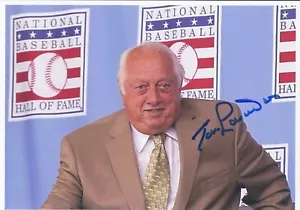 TOMMY LASORDA SIGNED 5x7 Color PHOTO Baseball HOF - Picture 1 of 1