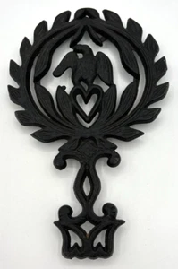 Cast Iron Black Trivet Patriotic Eagle with Heart Vintage Kitchen Pot Holder EUC - Picture 1 of 11