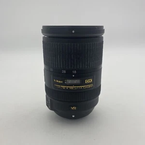 Nikon AF-S Nikkor 18-300mm f/3.5-5.6 DX SWM VR ED IF Lens PARTS/REPAIR (READ) - Picture 1 of 12