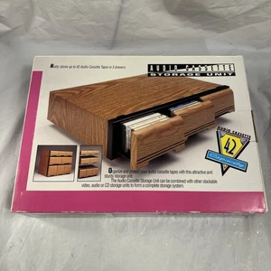 Caja de almacenamiento de casete de audio vintage 42 cintas apilable gabinete madera grano - Imagen 1 de 9