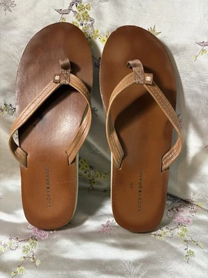 SANDALIAS DE PLAYA CHANCLAS MARCA LUCKY en Marrón Caramelo - MUJER - Talla 9 EE. UU. Foto 1 de 4