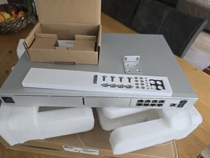 Ubiquiti UniFi Dream Machine Pro UDM-Pro - Router, Netzwerk-Verwaltungsgerät - Bild 1 von 7