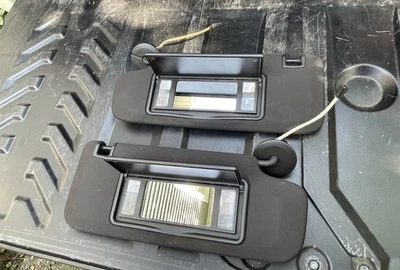 13-18 CADILLAC ATS OEM BLACK SET PAIR RIGHT LEFT SIDE SUN VISOR SUNVISOR RH LH - Image 1 of 4