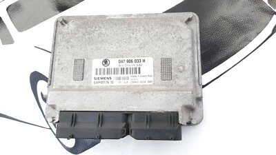 047906033H 5WP40179 12 CENTRALITA DE MOTOR SKODA  - Imagen 1 de 3