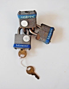 (3) Vintage - Master Lock - No. 3 - Heavy Commercial - Keyed Alike - with 2 Keys - Picture 1 of 4