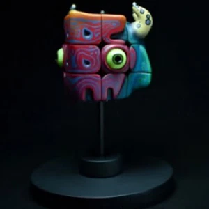 Artists Handmade Art Monster Sculpture Cube Toys Fidget Cube Stress Relief Toy - Bild 1 von 6
