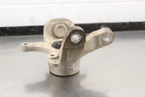 2005 Suzuki King Quad 700 LTA700X 4x4 FRONT LEFT STEERING KNUCKLE O964 - Picture 1 of 6