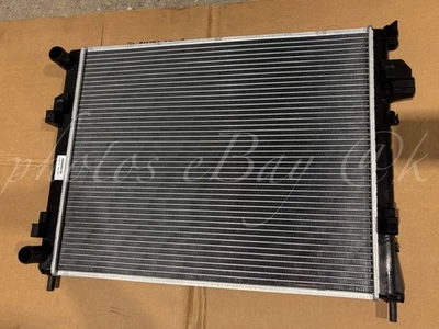 Radiateur de refroidissement RENAULT Trafic 2 II ( 2002 -2012 ) - Image 1 of 3