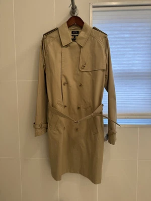 A.P.C. Gabardina para hombre vintage tostada talla pequeña nailon resistente al agua  Foto 1 de 4