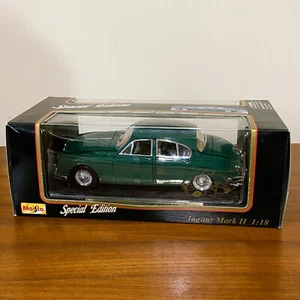 New Maisto 1:18 Diecast Car, Jaguar Mark II 1959, 1:18 Scale, Green, Spec Ed. - Picture 1 of 6