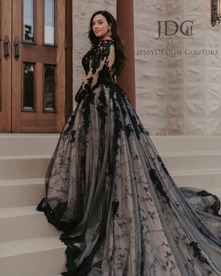 Top Unique Gothic Lace Wedding Dress Bridal Gown Black Ivory Sequin Custom made - Image 1 of 4