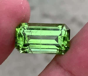 VS 14.28 CT Natural Green Rutile Peridot Gemstone Emerald Cut From Pakistan - Picture 1 of 3