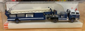 Busch 1/87 LaFrance Middletown, PA. Hook & Ladder Fire Engine Truck #2 #46021 - Bild 1 von 4