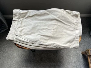 Claiborne Men’s Tan Short Size 40 Flat Front 97% Cotton - Picture 1 of 4