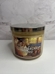 Bath & Body Works Buttercream glassa 3 stoppino candela 14,5 oz 2015 raro/HTF - Foto 1 di 3