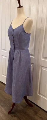 Vestido midi de lino talla 6, abotonado, color denim, correas ajustables, ajuste al acampanado Foto 1 de 4