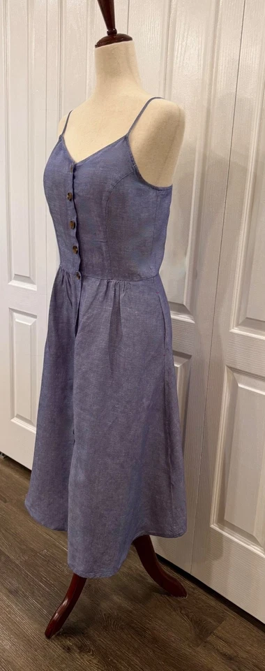 Vestido midi de lino talla 6, abotonado, color denim, correas ajustables, ajuste al acampanado Foto 1 de 4