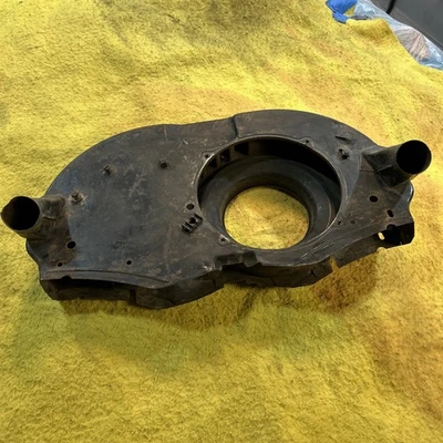 Cobertura de ventilador de motor Volkswagen 1960 Bug Beetle refrigerada a ar - Imagem 1 de 4