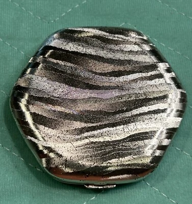 Vintage Shiseido Plata Oro Compacto Japón Japonés 335 Foto 1 de 4