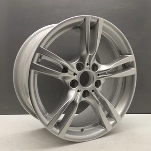CERCHIO IN LEGA SPORTIVO ORIGINALE BMW SERIE 3 4 F30 F31 F32 18" 400 M 8,5J POSTERIORE OEM - Foto 1 di 14