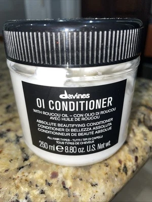 NEW Davines OI Conditioner, Smoothing Conditioner All Hair Types 8.8oz No Box - Image 1 of 4