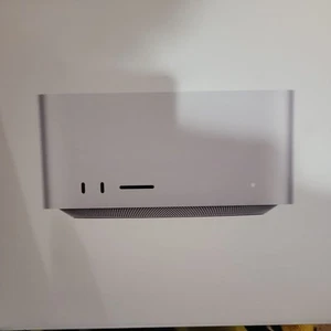 Used Apple Mac Studio M1 Max 10-Core 64GB RAM 2TB SSD 32-Core GPU - Afbeelding 1 van 18