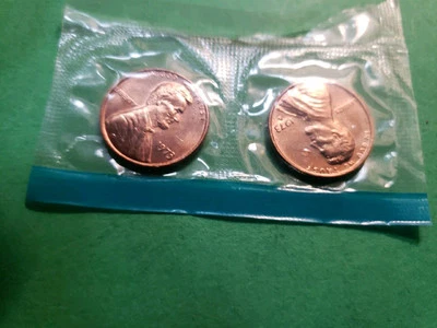 1973-P &S Cents Still In Mint Set Packaging - Image 1 of 3