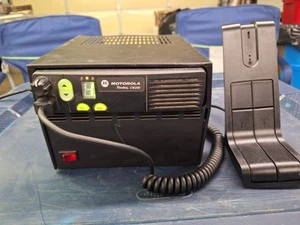 Motorola CM200 VHF Model AAM50KQC9AA1AN with ASTRON power Supply - Picture 1 of 4