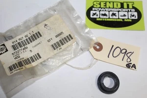 SD5 Ski-Doo NOS Grommet 572277400 - Picture 1 of 1