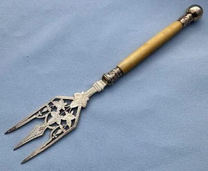 Antique English Silver Gothic Revival Bread Fork - Thomas Levesley 1899 - Picture 1 of 4