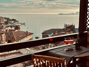 Ferienwohnung Gardasee, Seeblick in Maderno, 4Pers, Pool, April+Mai, Ostern frei - Bild 1 von 19