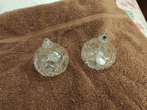 Vtg Round Cut Glass Pair Of Oil Lamps 3" X 3" W/ Wicks Preowned - Picture 1 of 9