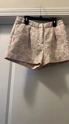 Pantalones Cortos Victoria Beckham para Target Rosa y Blanco Estampado Paisley Jacquard Talla 6 Foto 1 de 4