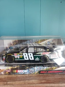 Winner's Circle Nascar 2010 Dale Earnhardt Jr #88 Die Cast 1:24 Mountain Dew NIB - Picture 1 of 5