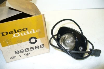 NOS 1954 - 1959 CHEVY & GMC STEPSIDE TRUCKS LICENSE LIGHT Assembly GUIDE 898585 - Image 1 of 2